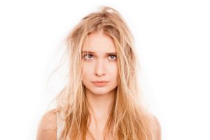 神經醯胺及氨基酸成分，能修護毛躁髮質