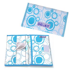 10. DOOKY 嬰兒尿布紙巾收納包